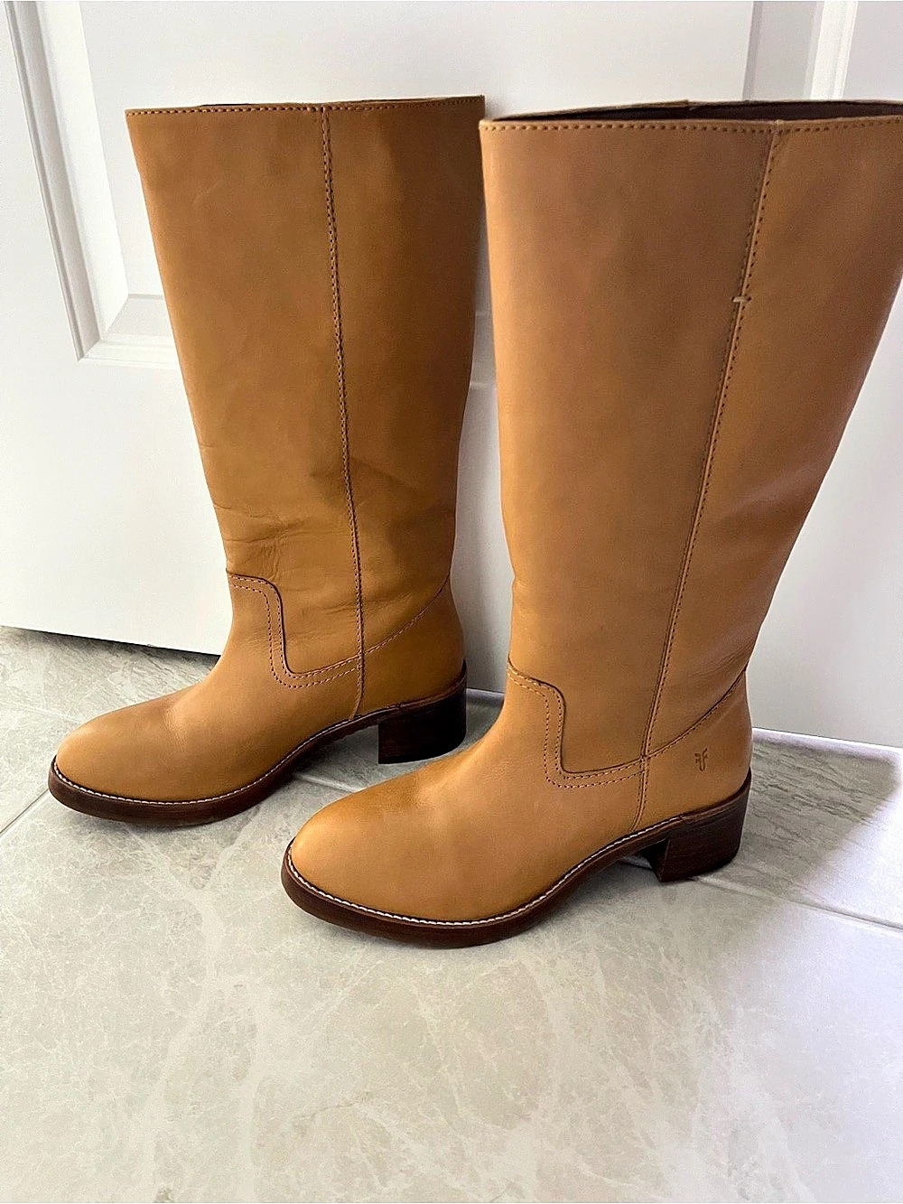 Frye Camryn Tall Pull On Leather Tall Boots US 9M brand new never worn.